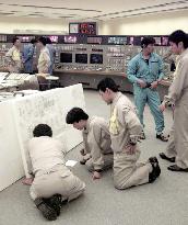 Cooling-water leakage stops Fukui nuclear reactor